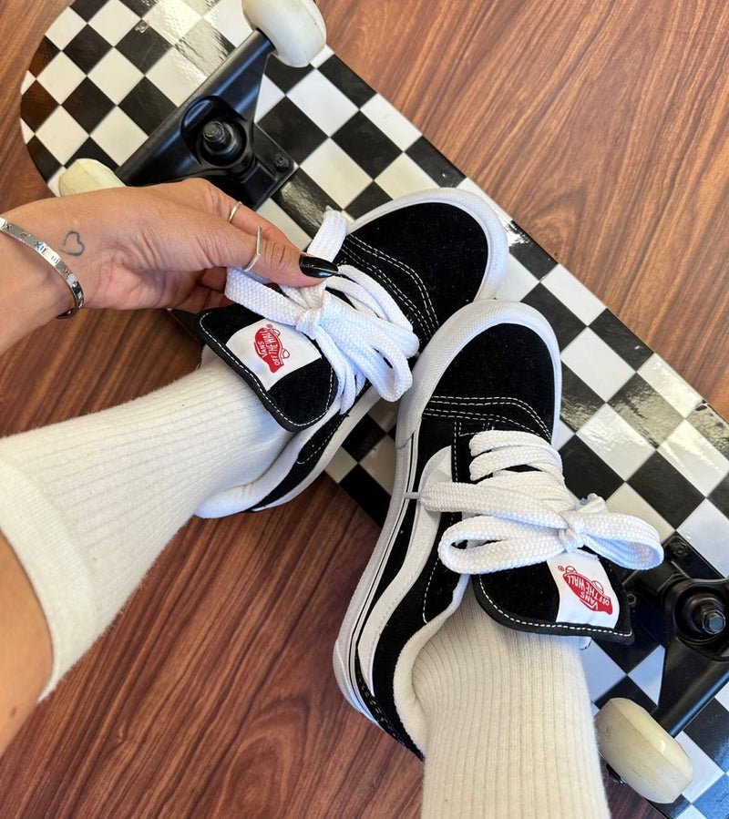 Vans KNU- Preto/Branco